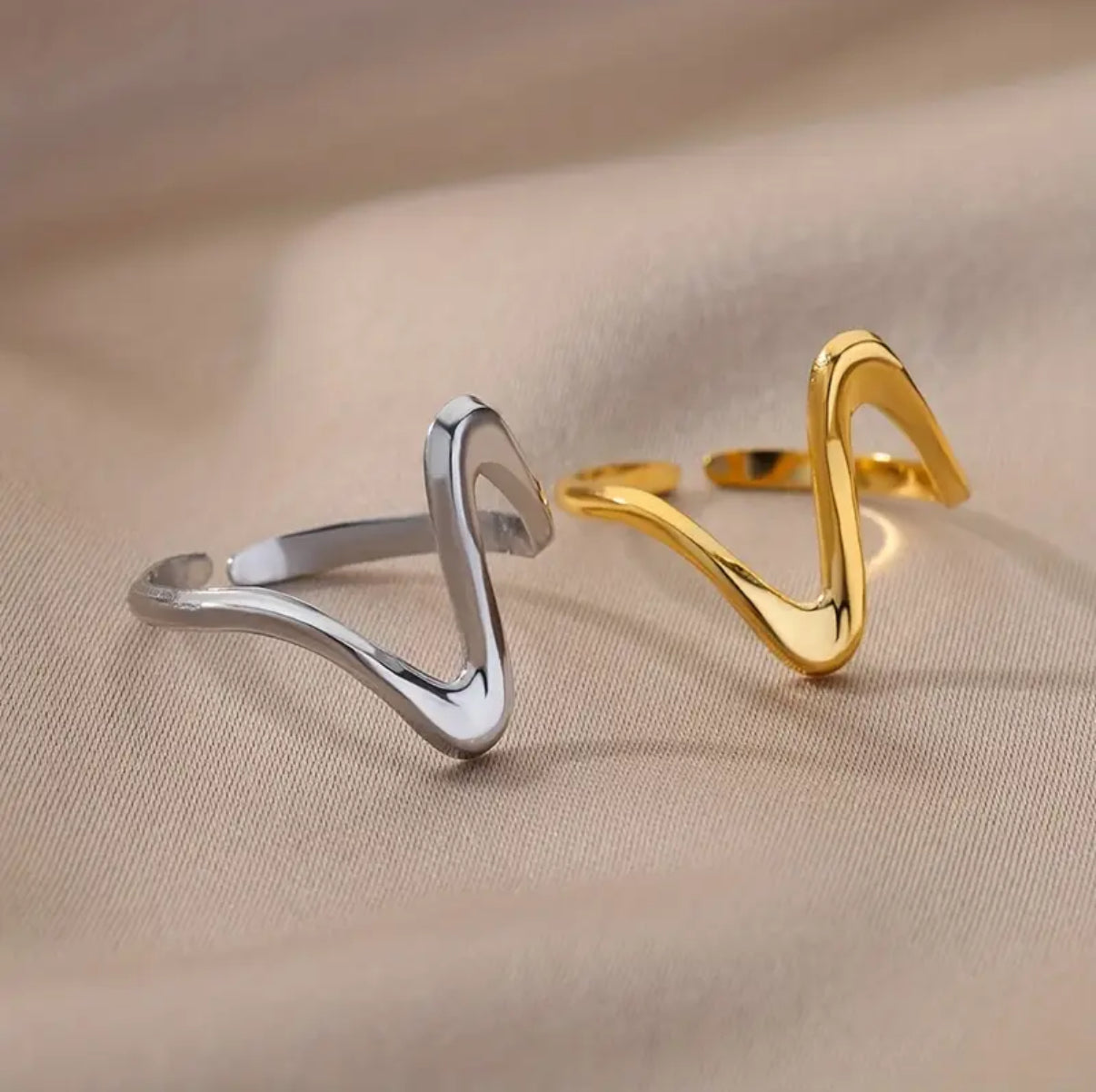 Ring Wellenform wellig Herzschlag – 18 Karat vergoldeter Edelstahl oder silber - Größenverstellbar